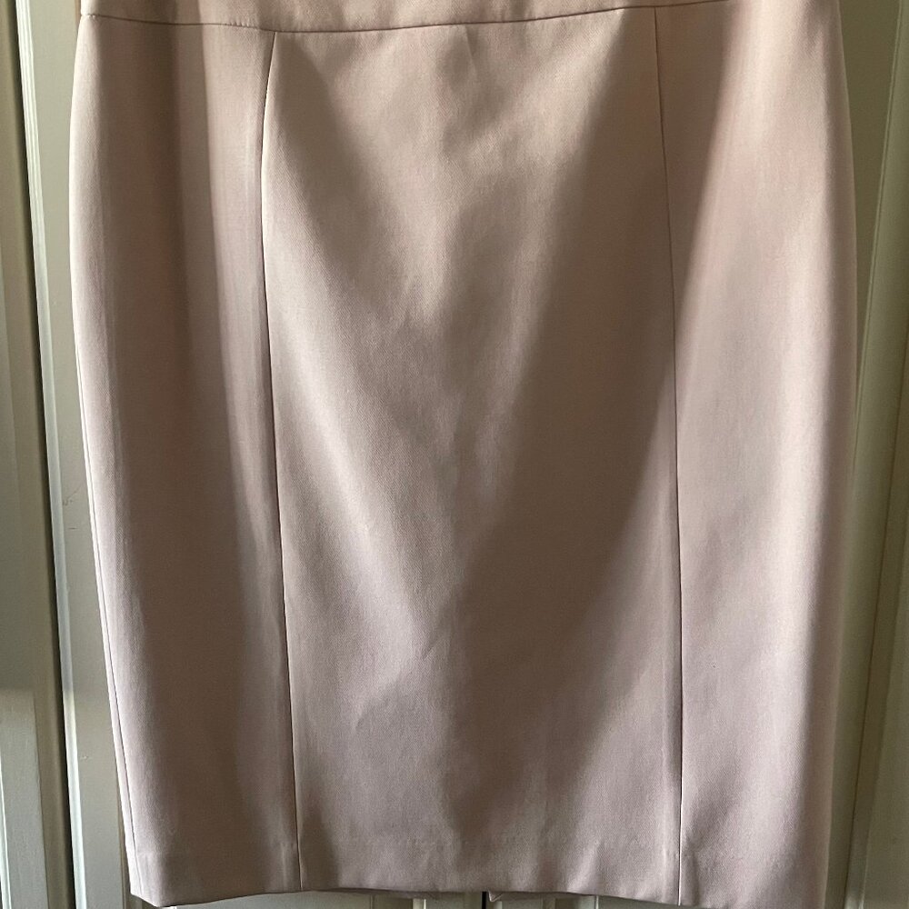 Pink straight skirt